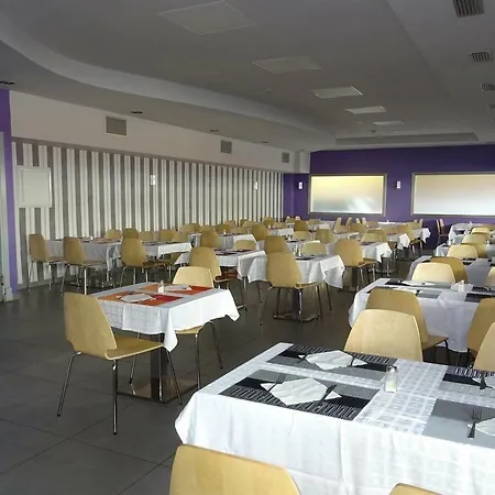 托萨马尔酒店 4* 滨海托萨